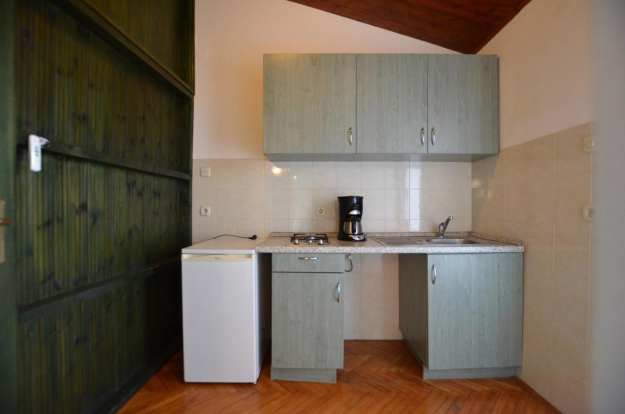 Brigita Apartments Ровинь Экстерьер фото