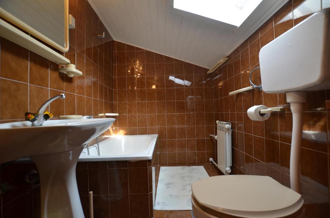 Brigita Apartments Ровинь Экстерьер фото