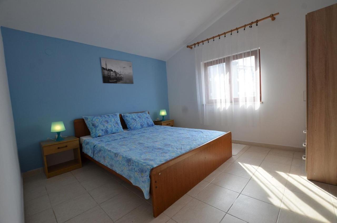 Brigita Apartments Ровинь Экстерьер фото