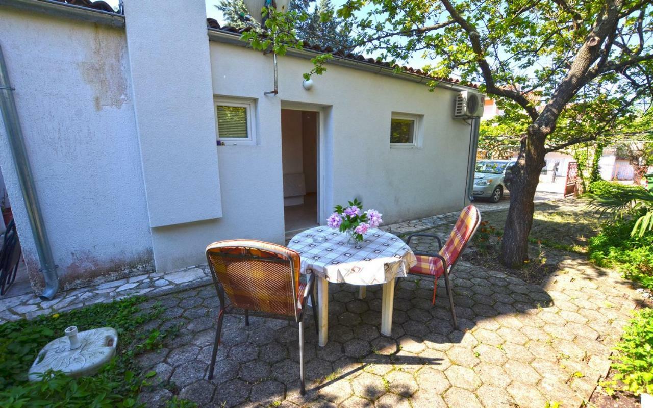Brigita Apartments Ровинь Экстерьер фото